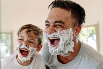 9 habits sons pick up from their dads that quietly hurt them in adulthood 69499cfb89132