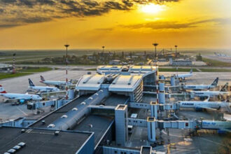 aeroportul henri coanda ar putea avea un frate otopeni ii la buzau propunerea primarului constantin toma pentru baza aeriana boboc 69413b8449963