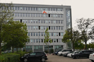 aumovio a anuntat reduceri de personal la nivel national restructurarea vizeaza 641 de posturi pana la finalul lui 2026 69315b64002ae