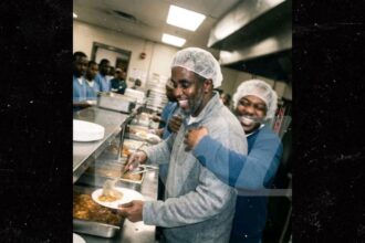 diddy hugged up in prison new pics and video not the real deal 692dc10322c62