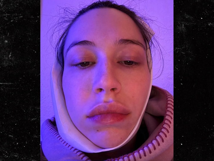 elsie hewitt had surgery to get wisdom tooth removed day after giving birth 694592341fa75