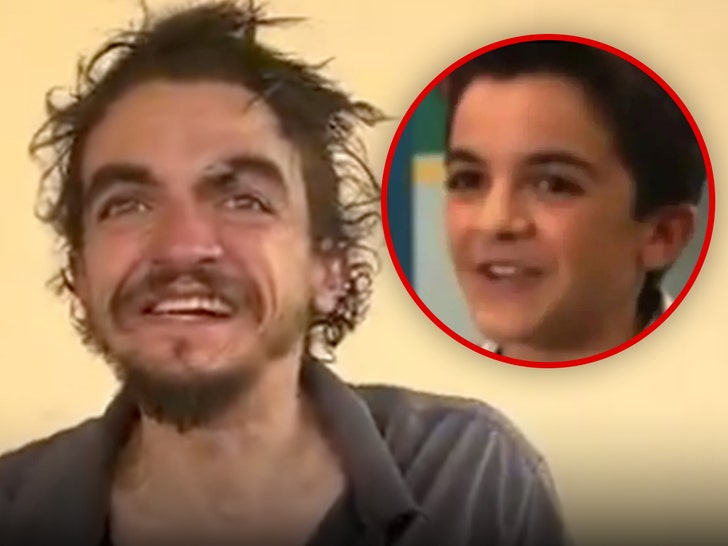 Tylor Chase, fost star Nickelodeon, refuză ajutorul poliției 1 former nickelodeon star tylor chase refusing treatment housing from police 6949c3a8a0e96