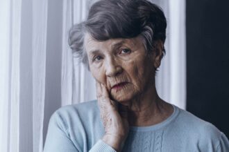 if your mom has these 11 new habits shes more lonely than she admits 694f547adc700