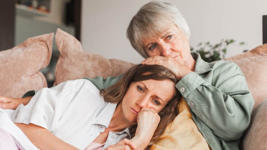 Semne că părinții tăi se tem să te piardă 1 if your parent repeats these 11 phrases theyre worried about losing you 694c7952e39d4