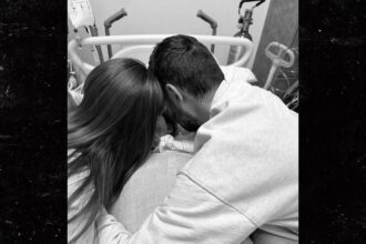 influencer melissa mae carlton announces death of daughter year after other daughter died 6950358f70dd1