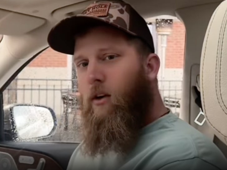 Kyle Chrisley, acuzat că a agresat polițiști 1 kyle chrisley allegedly punched cops threatened to kill police 6949b915ee180