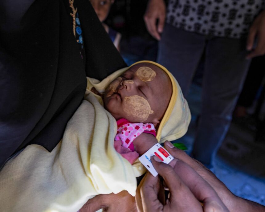 Rohingya: Familii luptă pentru supraviețuire fără ajutoare 1 no soap no tents no food rohingya families fight for survival as aid plummets 692fd3db285b2