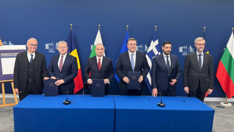 Trei noi poduri peste Dunăre pentru România 1 romania va avea trei noi poduri peste dunare memorandumul cu bulgaria si grecia pas decisiv pentru coridorul logistic 6931a4003f820