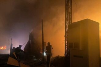 russia launches attacks across ukraine as miami peace talks continue 69341487441a7