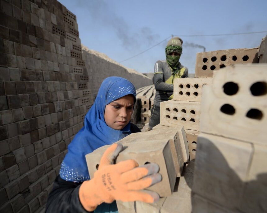 Patriarhatul afectează femeile în locul de muncă 1 the patriarchy runs deep women still getting a raw deal in the workplace as equality remains a dream 693a7aec3063b