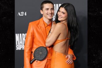 timothee chalamet kylie jenner attend marty supreme premiere together 6937ade3be413