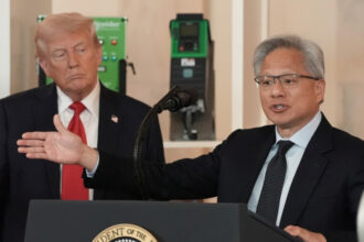 trump da unda verde companiei nvidia sa reia vanzarea cipurilor ai in china 6937d20ea04ed