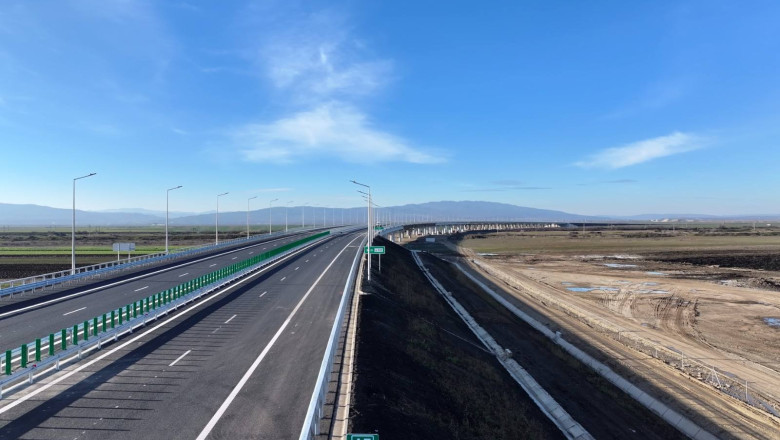 Autostrada Moldovei: Focșani - Adjud a fost deschisă 1 video autostrada moldovei sectorul focsani adjud din a7 a fost deschis circulatiei seful cnair a publicat imagini live 694aae1e666d8