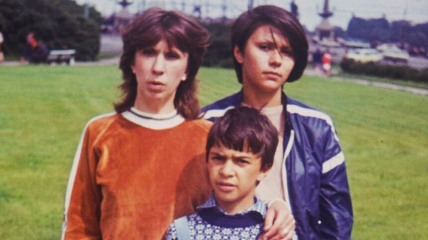 Lucruri pe care copiii din anii '70 și '80 le învățau singuri 1 6 everyday things 70s and 80s kids were expected to learn all on their own 697a113235d9b