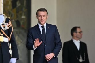alerta la palatul elysee macron a convocat un cabinet de criza pe situatia din groenlanda si iran 6968be316b825
