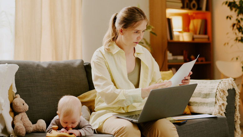 Alocațiile copiilor rămân înghețate până în 2026 1 alocatiile copiilor raman inghetate si in 2026 dupa ce guvernul a suspendat pentru al doilea an la rand majorarea cu inflatia 695c0223a788d