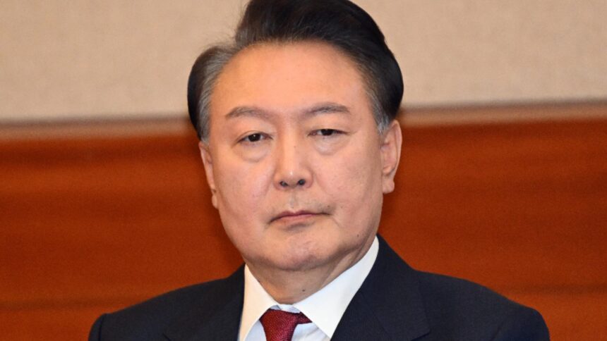 Yoon Suk Yeol, condamnat la cinci ani în Coreea de Sud 1 condamnare istorica in coreea de sud cinci ani de inchisoare pentru fostul presedinte yoon suk yeol ce risca acesta 696a0d539d09e