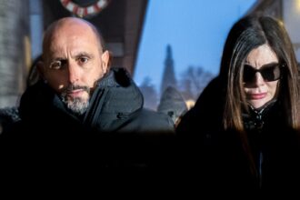 decizie controversata in elvetia jacques moretti eliberat dupa doar dua saptamani de arest in urma incendiului devastator din barul la constellation 6973d4a9b3917