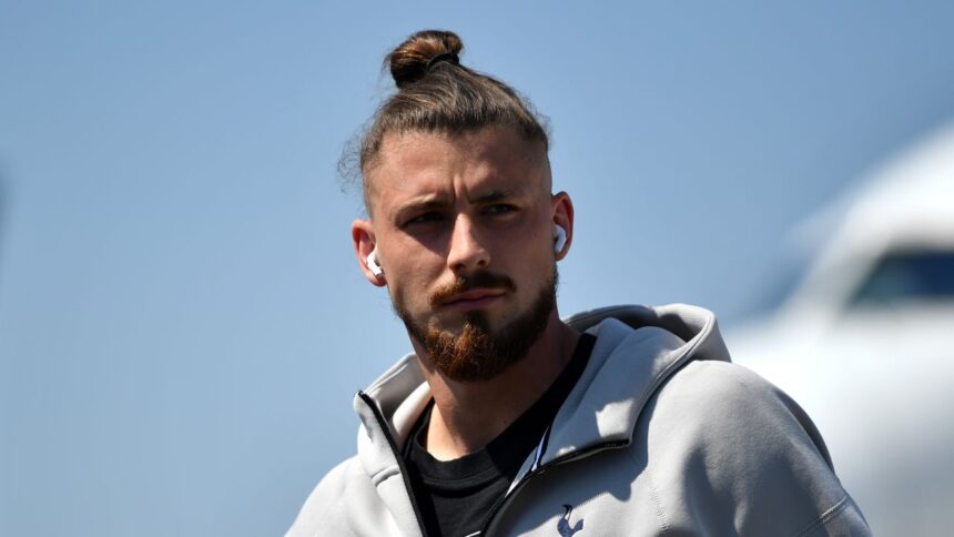 Drăgușin, salariu redus: veste proastă pentru român 1 dragusin salariu taiat anunt tare neplacut pentru internationalul roman 695eb3f1dff72