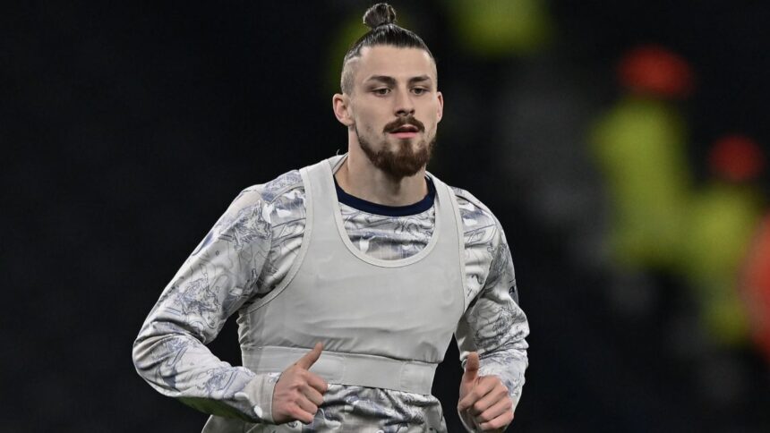 Tottenham ia decizia privind Radu Drăgușin 1 e gata decizia luata de tottenham in privinta lui radu dragusin 697e11b83a0aa