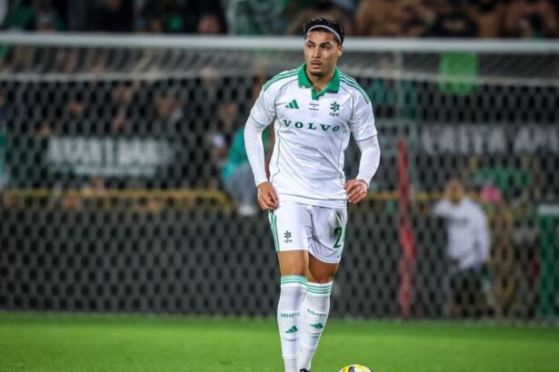 foto si video lisav eissat blocat de maccabi haifa ce s a intamplat in meciul cu campioana maccabi tel aviv 696e1b2bb6199