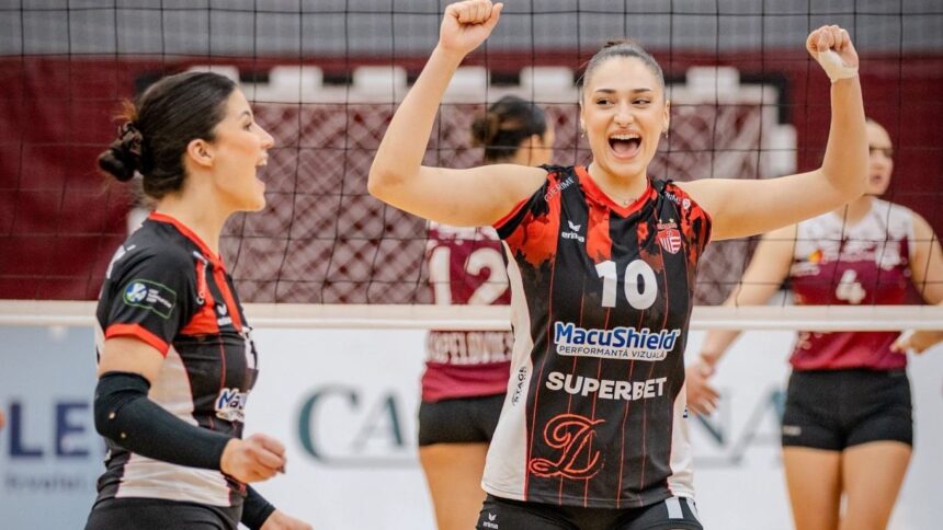 Dinamo continuă seria victoriilor, 4 din 4 în sezon 1 galerie foto dinamo a distrus o iar pe rapid 4 meciuri 4 victorii in acest sezon 6971d07d7dc3f