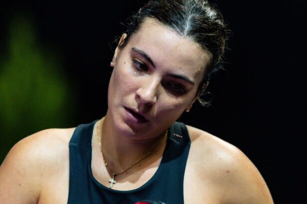 galerie foto performantele romancelor banii australienilor ce taxe grase platesc ruse si cirstea la melbourne in 2026 6971ffb5b0931