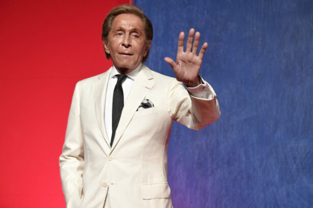 galerie foto valentino garavani ultimul imparat al modei a murit la varsta de 93 de ani 697301ea23c10