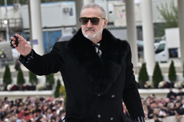 gigi becali e convins va exploda 696178ca3fc2c