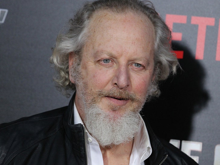 Daniel Stern, star din „Home Alone”, acuzat de prostituție 1 home alone star daniel stern charged with soliciting prostitution 696599eb39339