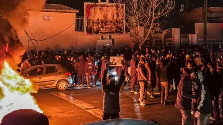 Iran amenință cu atacuri asupra bazelor americane 1 iran ameninta ca va lovi bazele americane in cazul unui atac poarta responsabilitatea juridica directa a civililor morti 6967a9a3cfb03