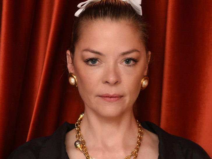 Divorțul lui Jaime King: Soțul, Austin Sosa, depune cerere 1 jaime kings husband austin sosa files for divorce 6972da7d85d6e