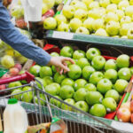 merele vandute in 13 tari europene sunt contaminate cu un nivel alarmant de cocktailuri de pesticide studiu 697b804b830ca