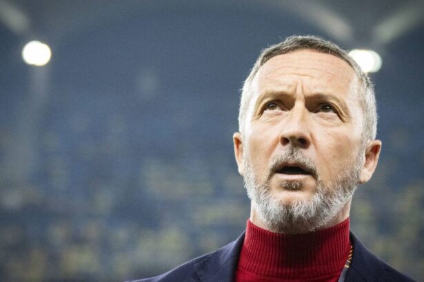 mihai stoica pariaza pe dinamo in lupta la titlu asa vad eu lucrurile la ce se joaca acum 6973bf1f1be7f