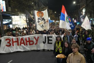 mii de studenti au iesit in strada la belgrad pentru a apara dreptul la educatie si autonomia universitara video 697916fde8c04