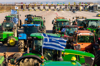 negocieri blocate in grecia fermierii ameninta cu extinderea protestelor pe autostrazi 695f8a8d22918