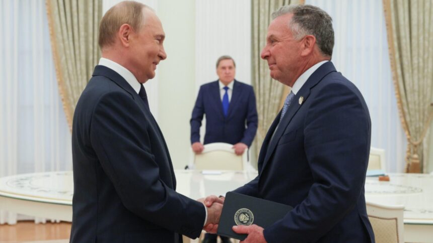 Putin: Rusia va continua războiul până la soluționare 1 putin s a intalnit cu reprezentantii lui trump pana la rezolvarea problemei teritoriale rusia va continua razboiul 697323c2d3eec