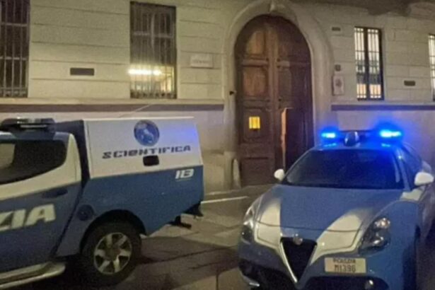 un roman a murit dupa ce a cazut de la etajul 4 al unei pensiuni din milano politia ia in calcul o crima dupa ce un barbat a fost vazut fugind din cladire 6977437479517