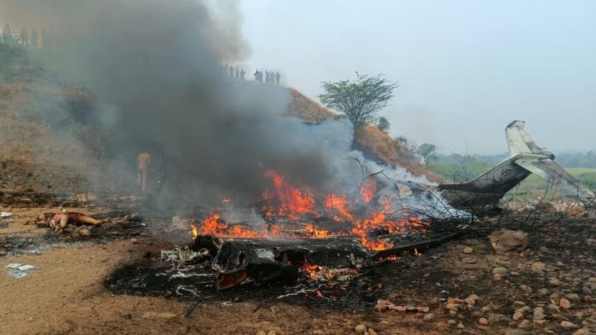 Vicepremierul indian a decedat în urma unui accident aviatic 1 vicepremier indian mort intr un accident aviatic alte patru persoane si au pierdut viata video foto 6979b78694c44