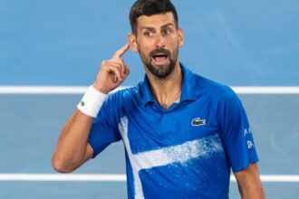 video prima reactie a lui djokovic dupa ce destinul i a zambit la 0 2 la seturi in sferturile australian open 2026 6979be242b4d5