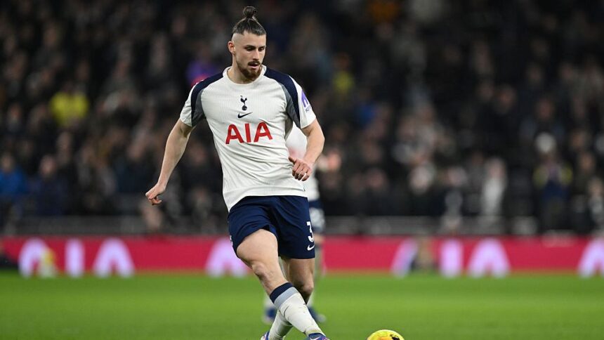 anuntul momentului despre radu dragusin viitorul fundasului roman e in aer 6985e0a07c140