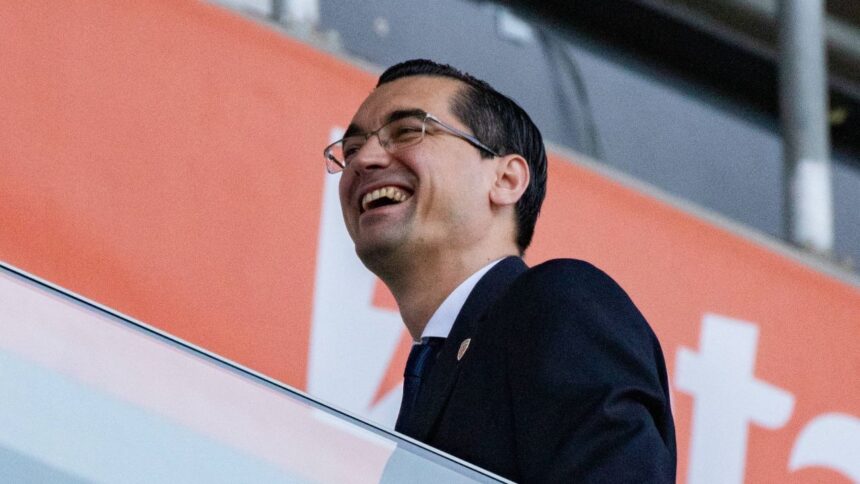 Opțiunea-surpriză a FRF, în cazul în care Lucescu se retrage 1 asul din maneca al lui burleanu optiunea surpriza a frf daca lucescu se da la o parte 69833dfbed996