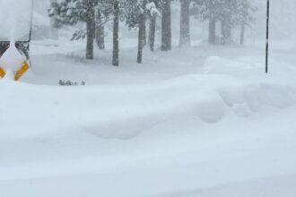 avalansa devastatoare langa lacul tahoe cel putin 10 schiori sunt dati disparuti operatiune uriasa de salvare in plina furtuna de iarna 699566fcf05dc