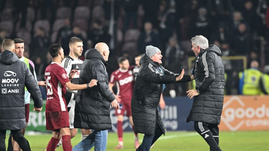 cfr cluj si u cluj la cutite dupa derby ul incheiat cu scandal fura la noi fura 698d93d3b0c7b
