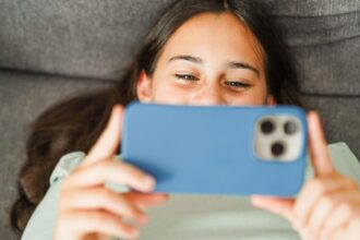 copiii sub 15 ani ar putea fi restrictionati pe retelele sociale in cehia 698974742b65e