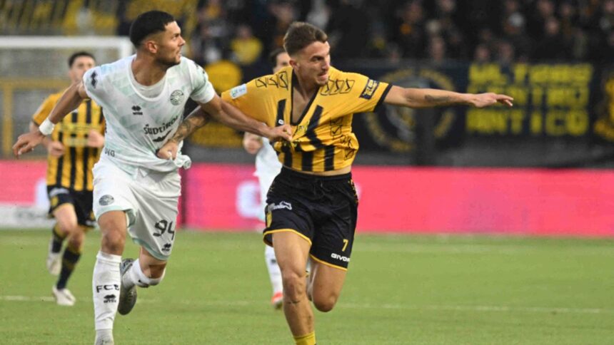 foto rares burnete la primul sau gol in fotbalul profesionist cu adevarat frumos update cu video 698994d22e757