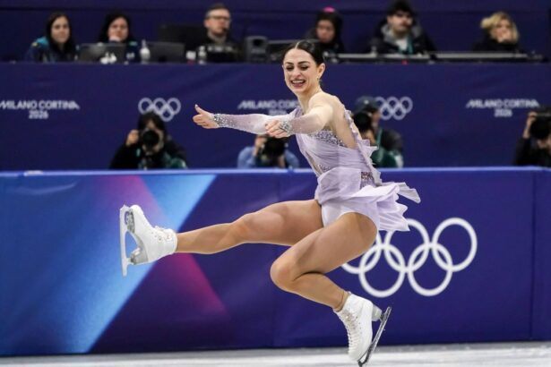 galerie foto julia sauter a intrat in istorie la jo de iarna dupa un exercitiu de basm la patinaj artistic pe ce loc se afla romanca in clasamentul live 69977836cf9d2