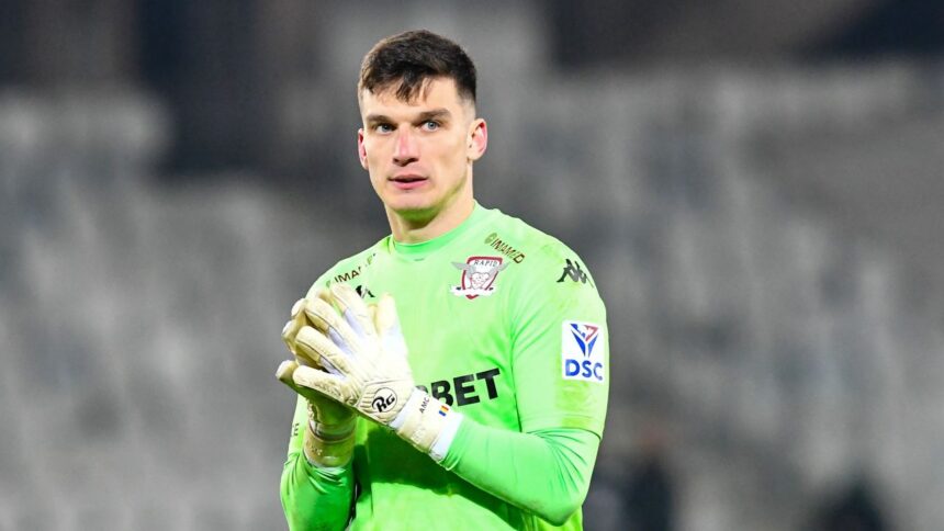 Marian Aioani, lovit de bulgări de la fanii lui Dinamo 1 marian aioani asaltat cu bulgari de fanii lui dinamo am simtit ca m a lovit ceva foarte puternic 699a2a7169e47