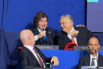 moment inedit la consiliul pacii de la washington javier milei si viktor orban scena inedita in plina reuniune video 699820449a7b5