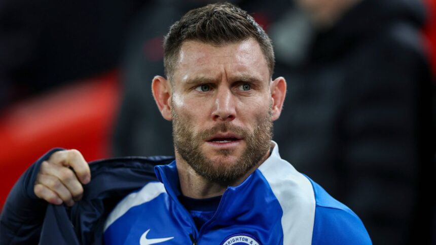 news alert tocmai a fost depasit recordul de aparitii in premier league el este dinozaurul angliei 699b27a15a8b1